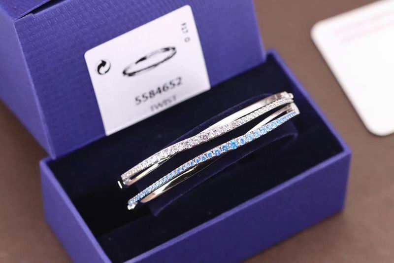 Swarovski Bracelet 03lyr25